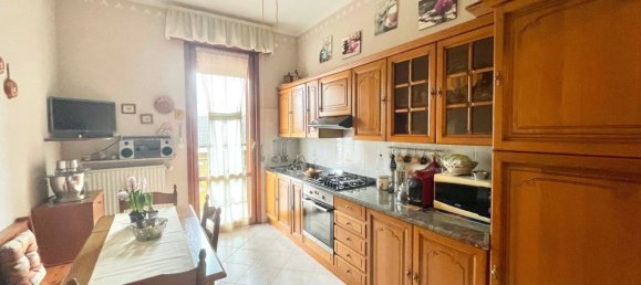 Apartamento de 4 dormitorios en Alseno, Italy No. 357353 4
