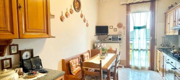 Apartamento de 4 dormitorios en Alseno, Italy No. 357353 6