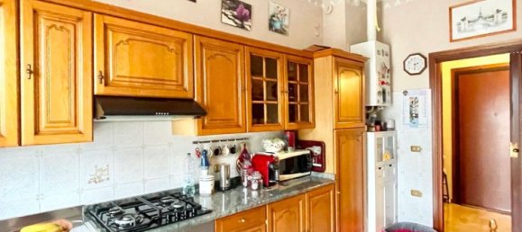 Apartamento de 4 dormitorios en Alseno, Italy No. 357353 7