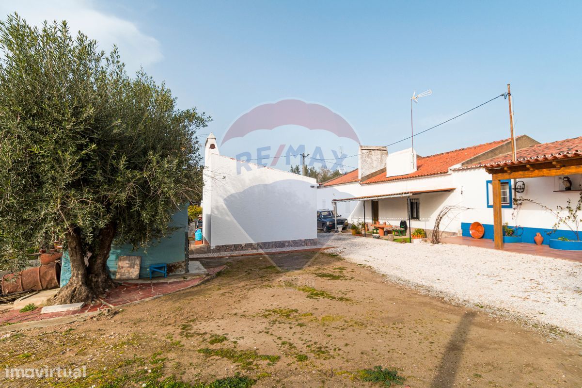 2 bedrooms House in Estremoz, Portugal No. 22506