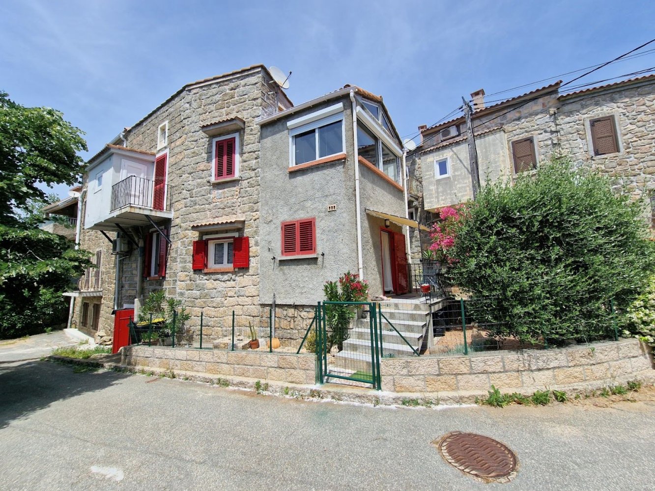 2 bedrooms Townhouse in Giuncheto, France No. 63866