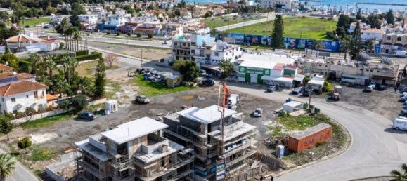 Villa de 5 dormitorios en Oroklini, Cyprus No. 17108 13