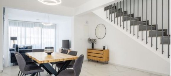 5 dormitorios villa en venta en Oroklini, Larnaka, Cyprus № 17108 4
