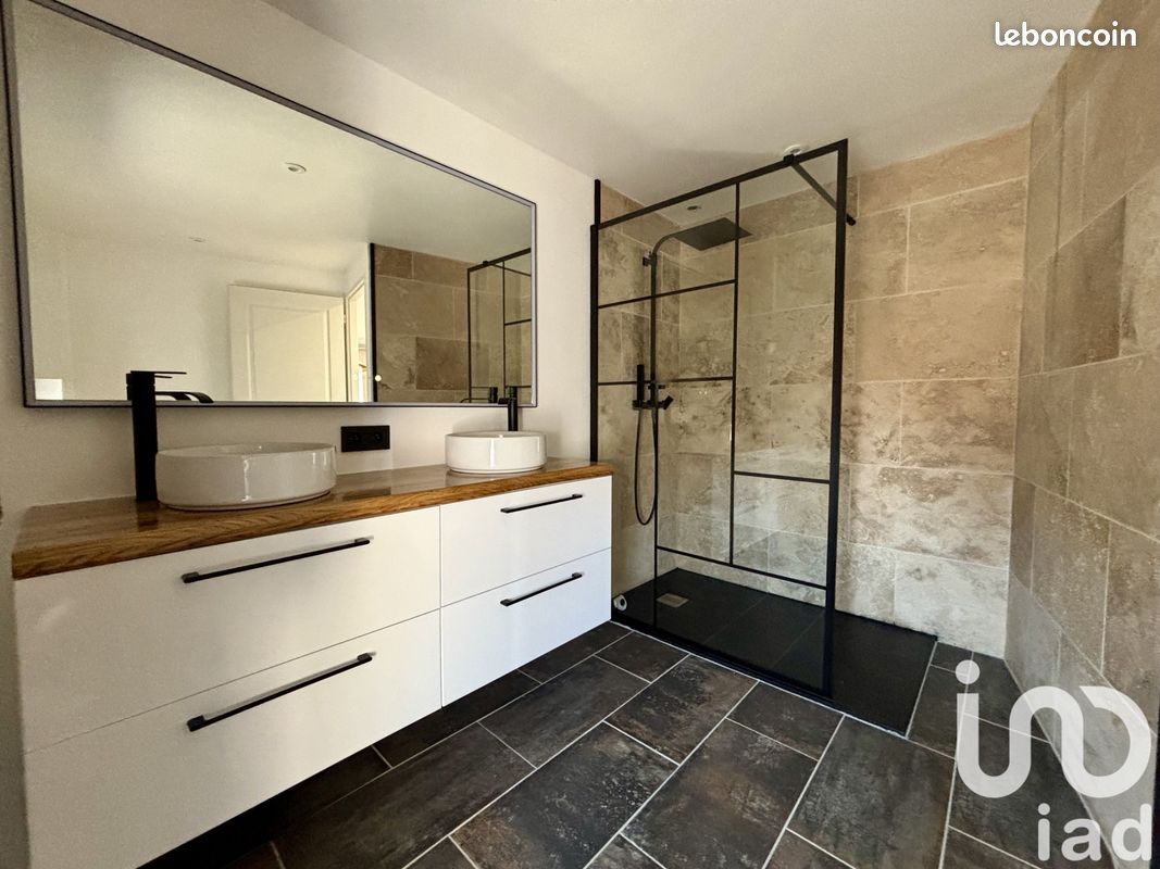 3 bedrooms House in Deux-Sevres, France No. 295812