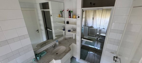 8 rooms Apartment in Fermo, Italy No. 183090 17