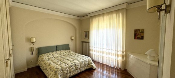 8 rooms Apartment in Fermo, Italy No. 183090 15