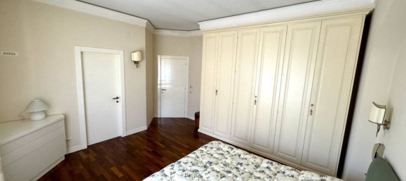 8 rooms Apartment in Fermo, Italy No. 183090 16