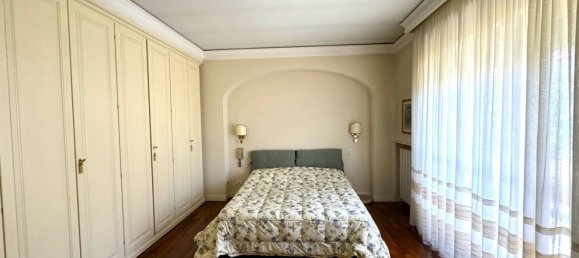 8 rooms Apartment in Fermo, Italy No. 183090 14