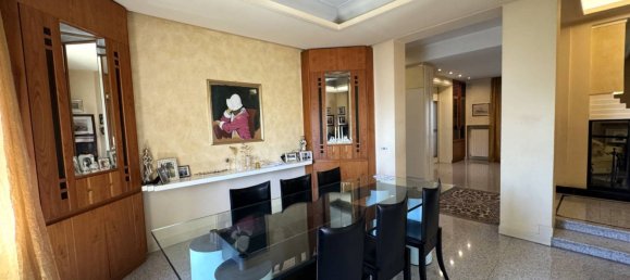 8 rooms Apartment in Fermo, Italy No. 183090 7