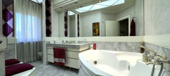 8 rooms Apartment in Fermo, Italy No. 183090 24