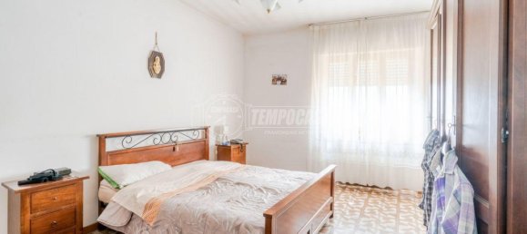 4 rooms House in Montegranaro, Italy No. 6513 7