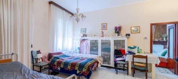 4 rooms House in Montegranaro, Italy No. 6513 2