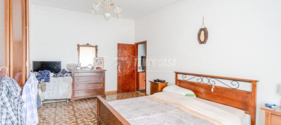 4 rooms House in Montegranaro, Italy No. 6513 8