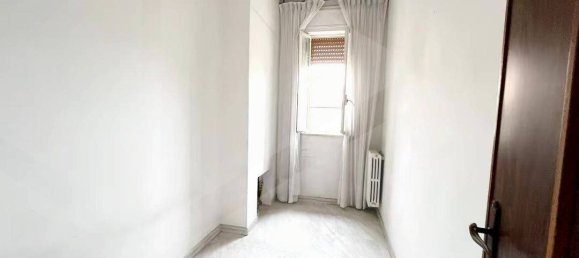 3 rooms Castles in Cerignola, Italy No. 25466 8