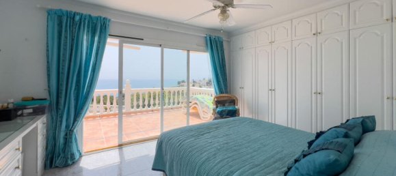 7 bedrooms Villa in Alameda, Spain No. 173029 15