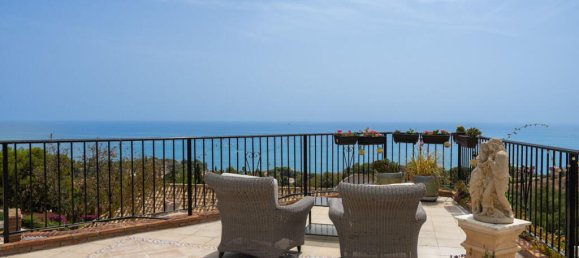 7 bedrooms Villa in Alameda, Spain No. 173029 13