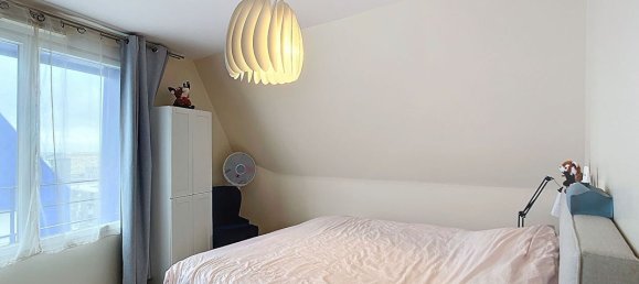 2 bedrooms Apartment in Nanterre, France No. 170190 5