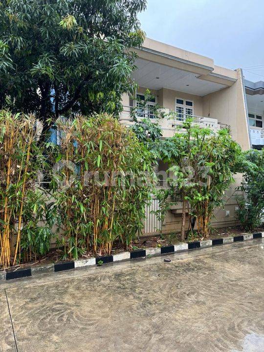 5 bedrooms House in Jakarta, Indonesia No. 1808