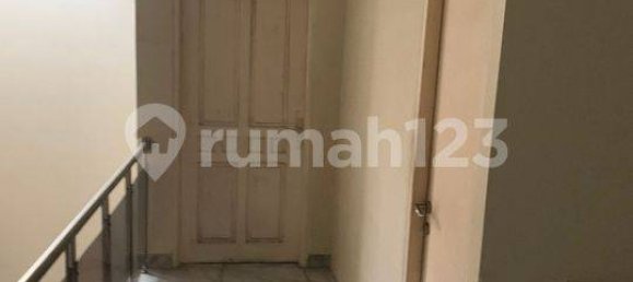 5 bedrooms House in Jakarta, Indonesia No. 1808 21