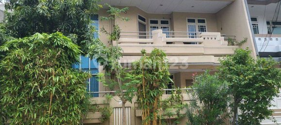 5 bedrooms House in Jakarta, Indonesia No. 1808 12