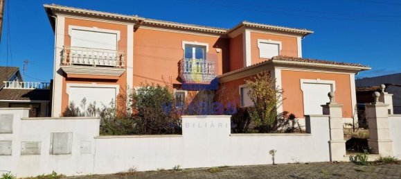 Casa de 6 dormitorios en Leiria, Portugal No. 156489 3