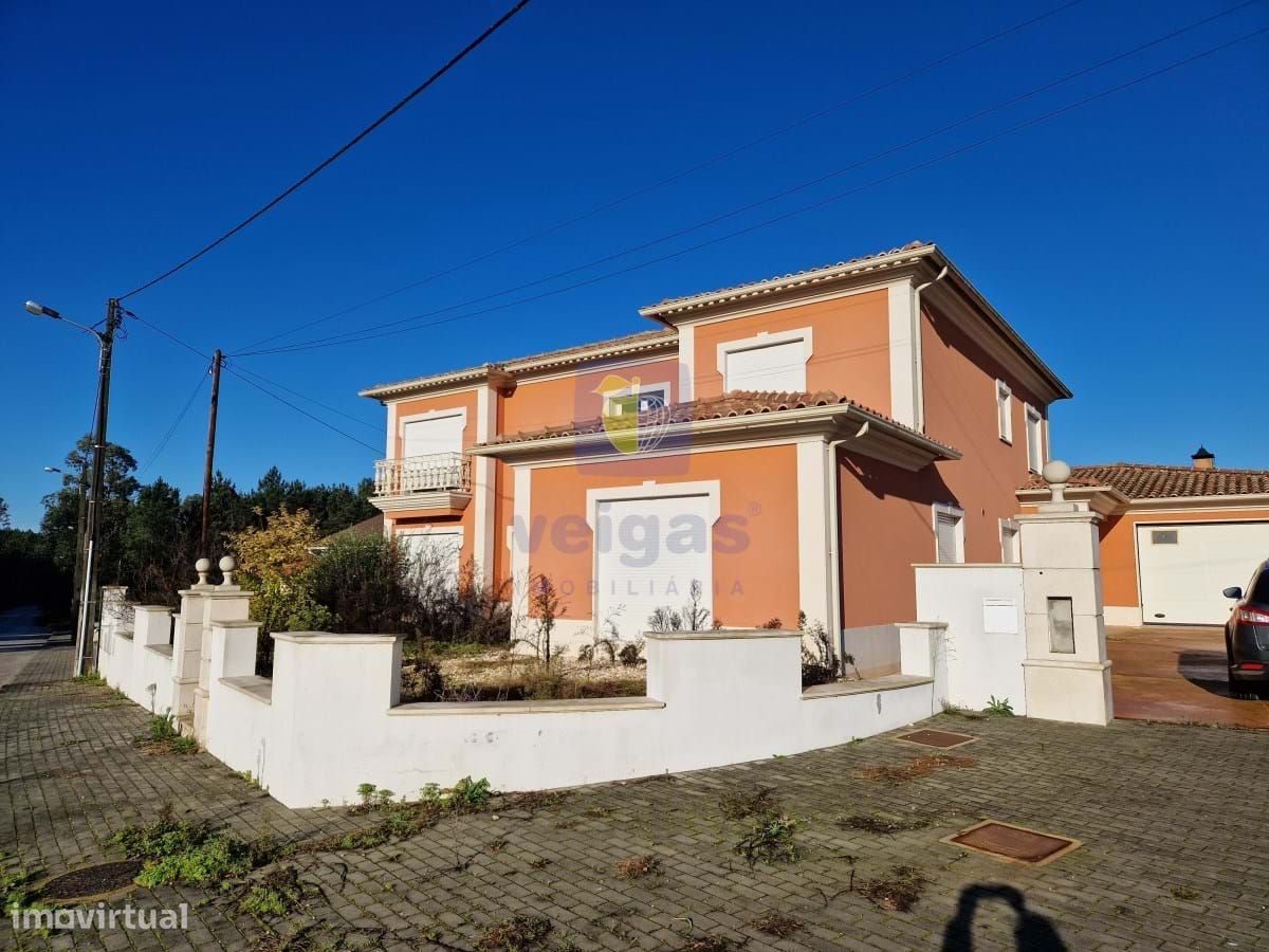 Casa de 6 dormitorios en Leiria, Portugal No. 156489