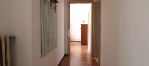 2 rooms Apartment in Verona, Italy No. 15090 3