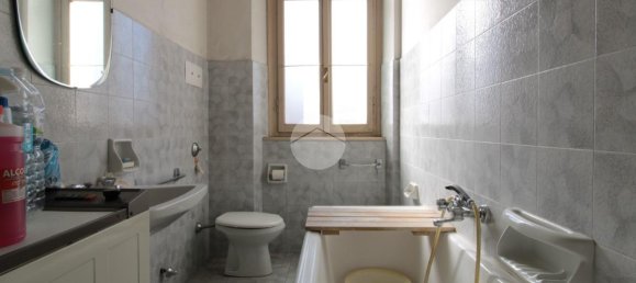 2 rooms Apartment in Verona, Italy No. 15090 9