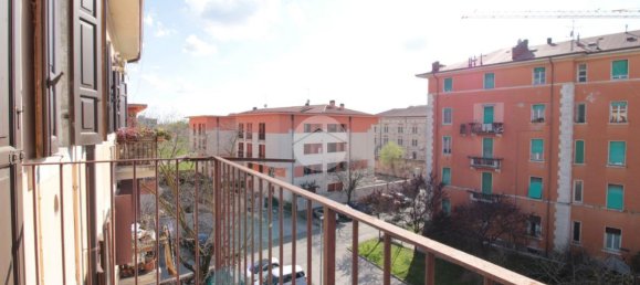 2 rooms Apartment in Verona, Italy No. 15090 2
