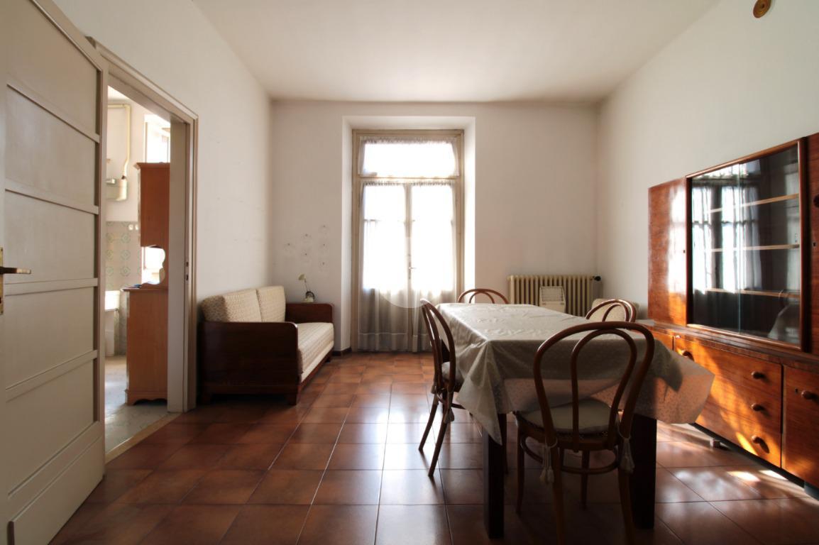 2 rooms Apartment in Verona, Italy No. 15090