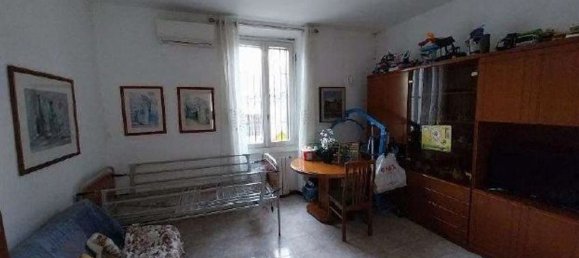 2غرفة فيلا في Corsico, Italy رقم 154001 25