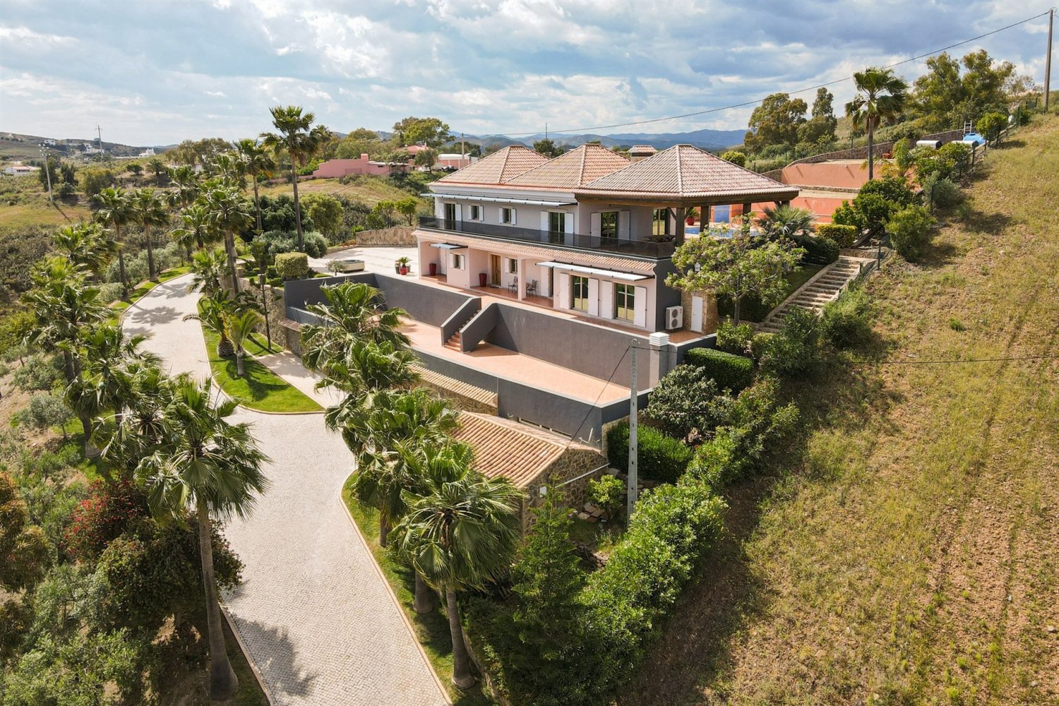 4 bedrooms Villa in Tavira, Portugal No. 146129