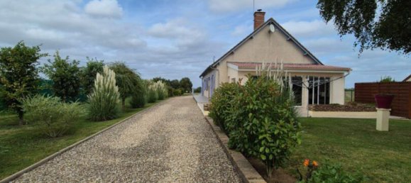 5 bedrooms House in Bellegarde, France No. 245549 15