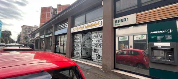 2-salle Propriété commerciale à Monza, Italy No. 208412 14