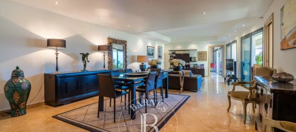 Apartamento de 3 dormitorios en Calvi, France No. 92328 10