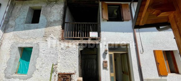 3 bedrooms House in Lamon, Italy No. 268141 15