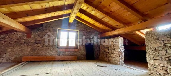 3 bedrooms House in Lamon, Italy No. 268141 9