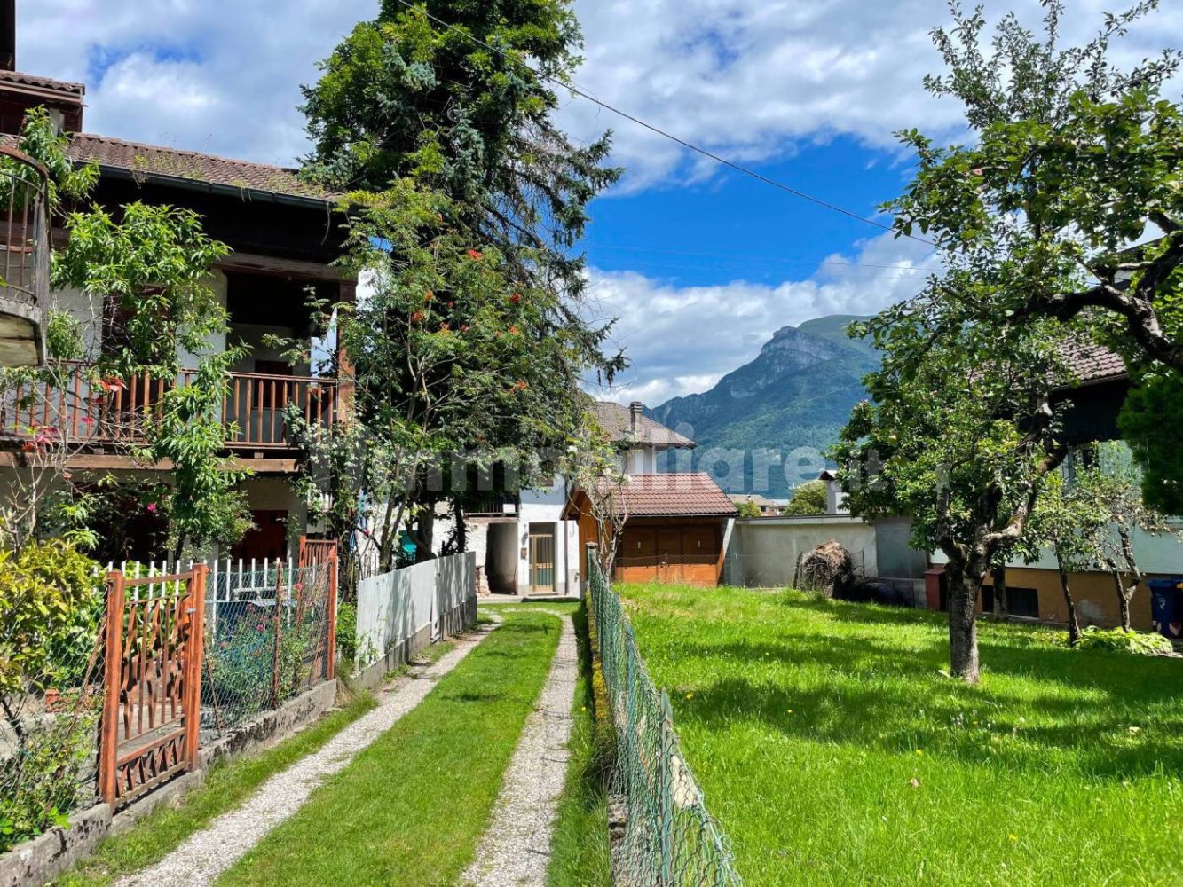 3 bedrooms House in Lamon, Italy No. 268141