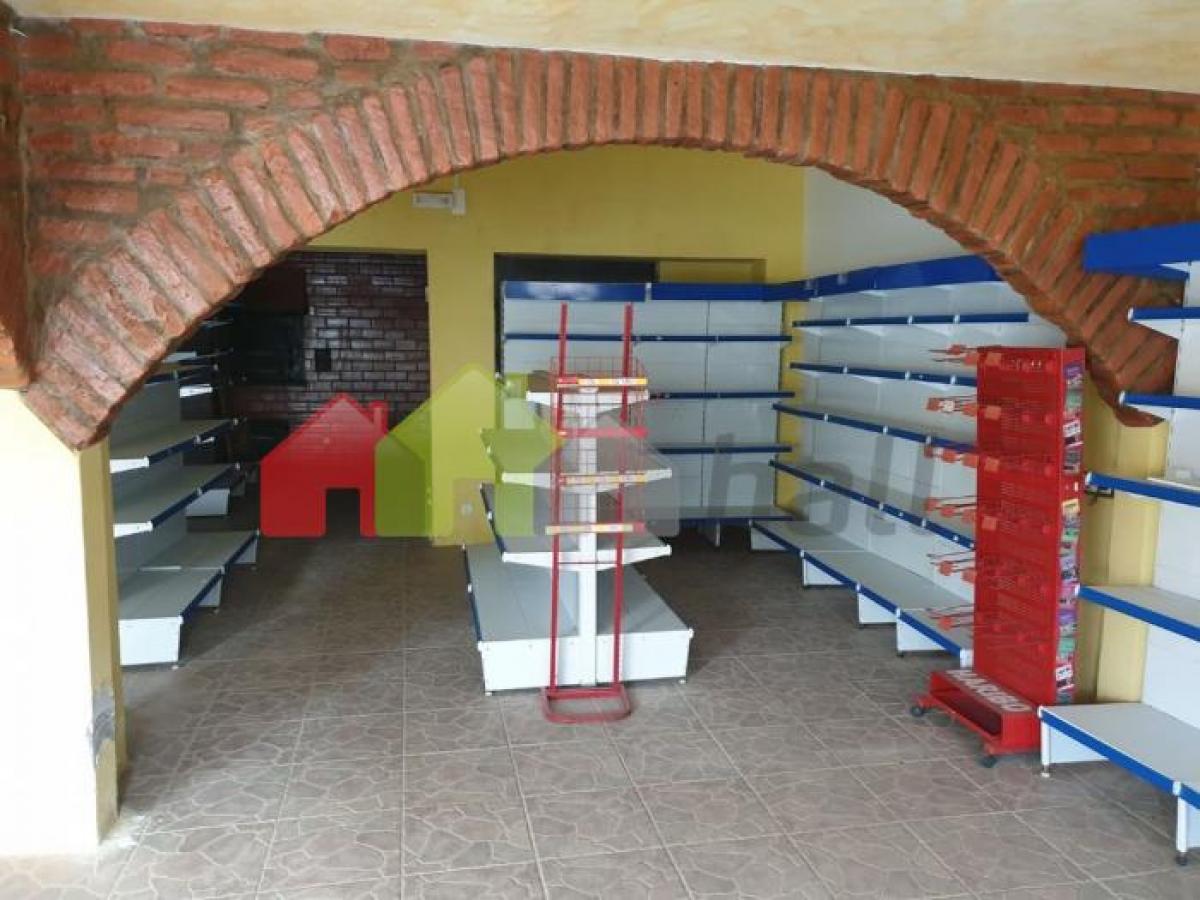 177m² Shop in Beja, Portugal No. 1901