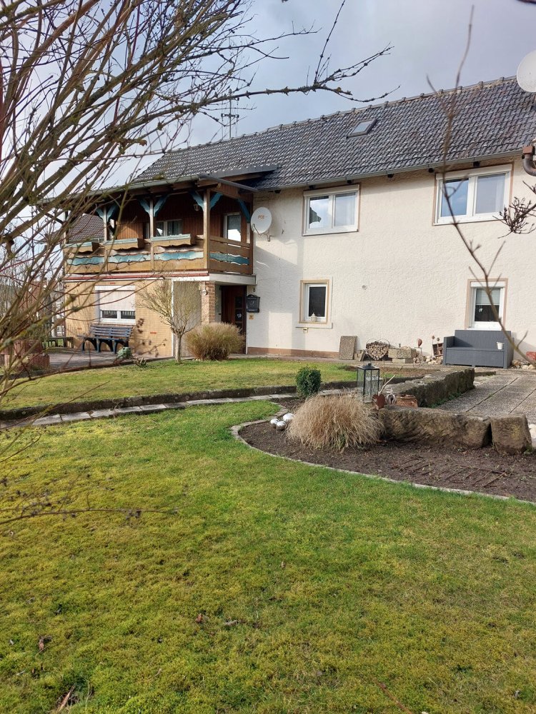Adosado de 5 habitaciónes en Lichtenfels, Germany No. 190532