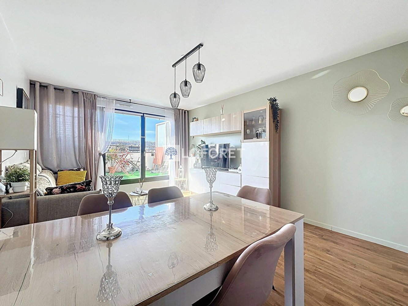 3 Schlafzimmer Wohnung in Saint-Cyr-l'Ecole, France, Nr. 121745