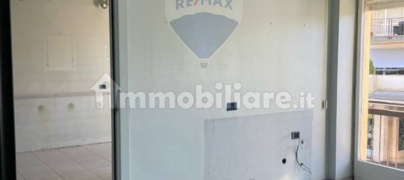 3 bedrooms Apartment in Luino, Italy No. 223351 5