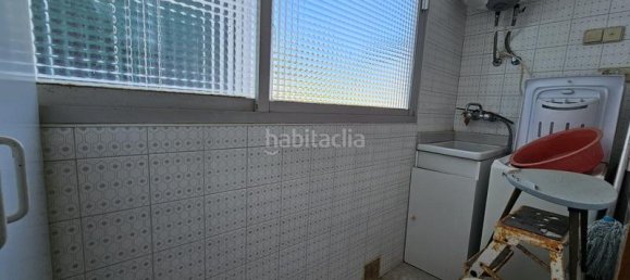 Apartamento de 3 dormitorios en València, Spain No. 31739 13