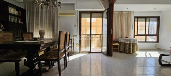 Apartamento de 3 dormitorios en València, Spain No. 31739 6