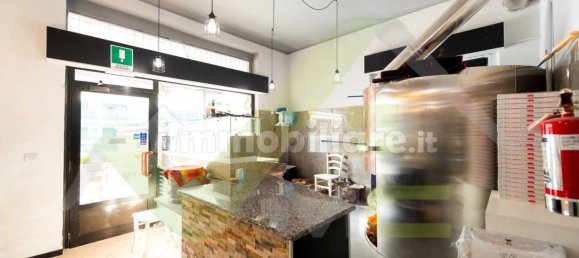 Propriété commerciale à Pozzuolo Martesana, Italy 263m² No. 111559 4