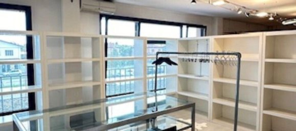 282m² Office in Noventa Padovana, Italy No. 331648 11