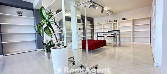 282m² Office in Noventa Padovana, Italy No. 331648 10
