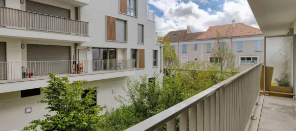 4 rooms Apartment in Asnieres-sur-Seine, France No. 279916 7