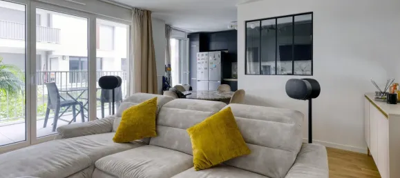 4 rooms Apartment in Asnieres-sur-Seine, France No. 279916 2