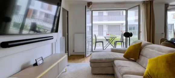 4 rooms Apartment in Asnieres-sur-Seine, France No. 279916 3